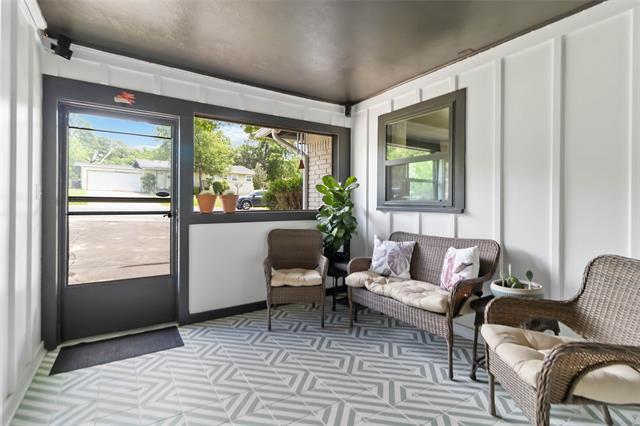 Building Photo - 4912 Odessa Ave