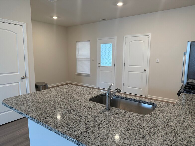 Building Photo - 1508 Independence Blvd