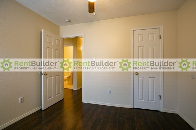 Building Photo - CALL US TODAY AT (505) 808-6467 TO SCHEDUL...