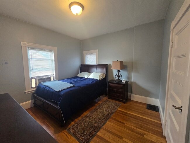 Building Photo - 126 Green St