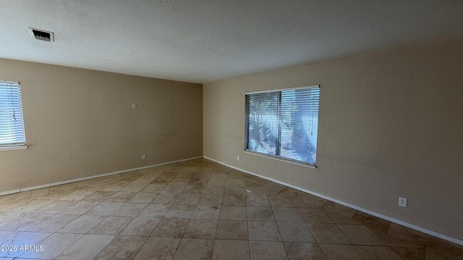 Building Photo - 4624 W Chicago St