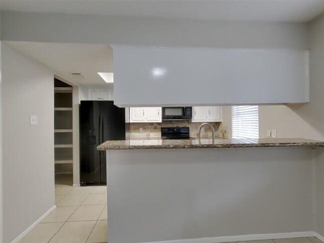 Building Photo - 20203 Fox Haven Ln