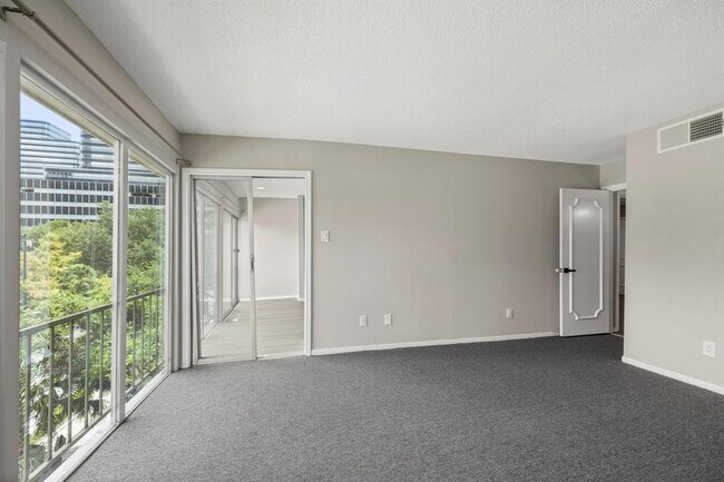 Building Photo - 5050 Ambassador Way