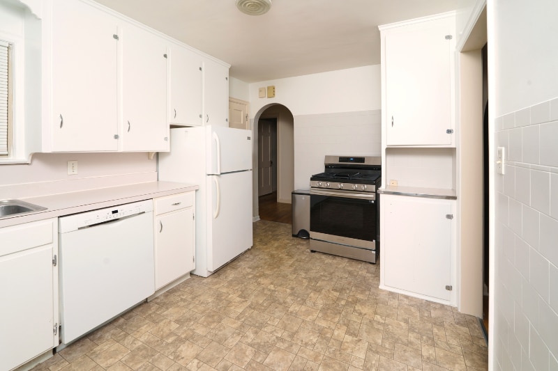 Building Photo - 3584 Palmerston Rd