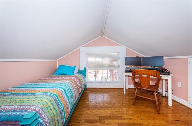 Building Photo - 1009 8th St N