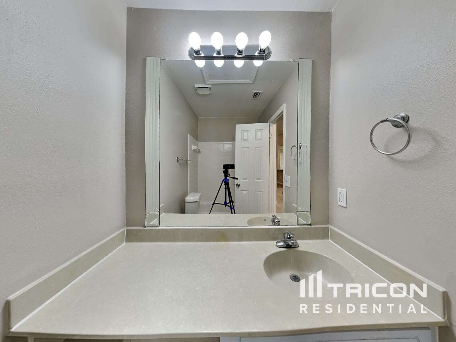 Building Photo - 1334 Stately Oaks Dr NW