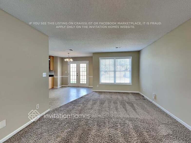 Building Photo - 5026 Yankee Doodle Dr