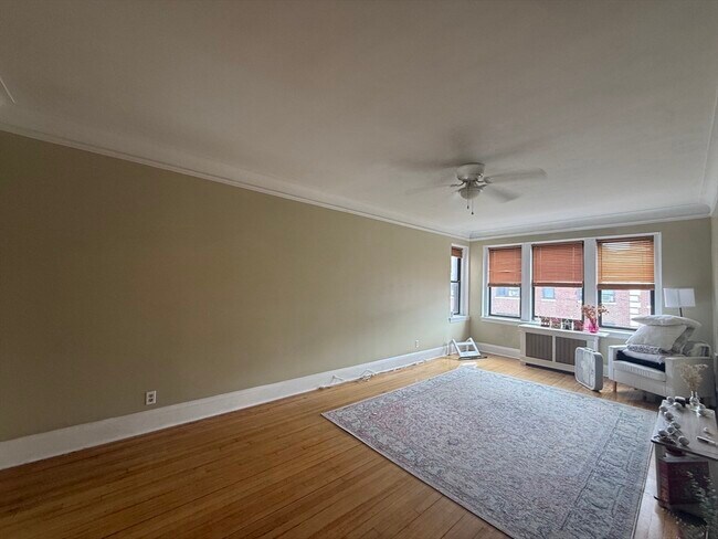 Building Photo - 145 Englewood Ave