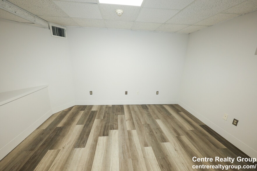 Building Photo - 1026 Chestnut St