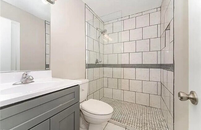 Building Photo - 1620 Windsong Ct