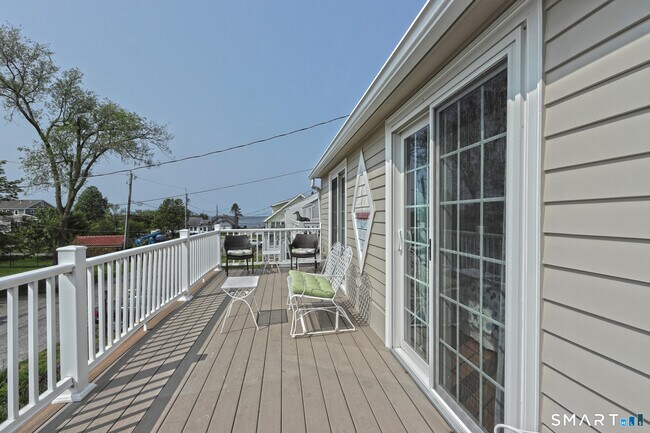 Building Photo - 13 Billows Rd