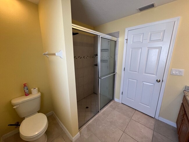 Building Photo - 10 Burning Wick Pl