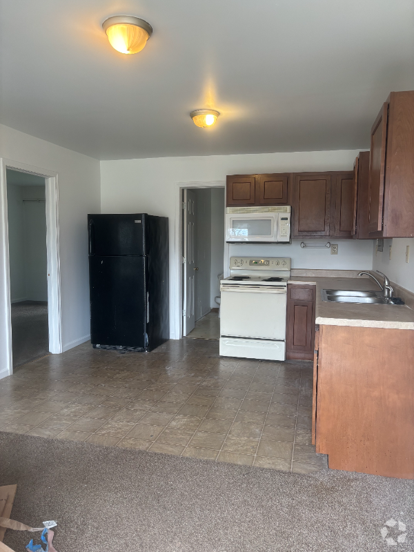 Building Photo - 626 Randys Way