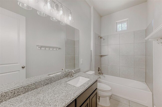 Building Photo - 112 Lockhart Lp