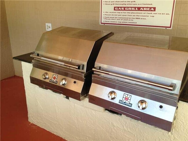 Building Photo - 2059 SW 15th St