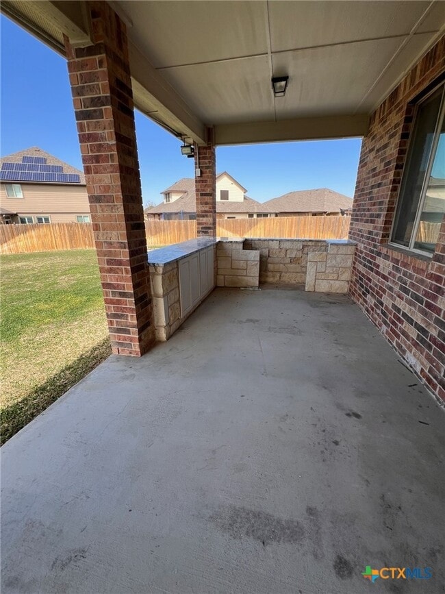 Building Photo - 2520 Dante Ct