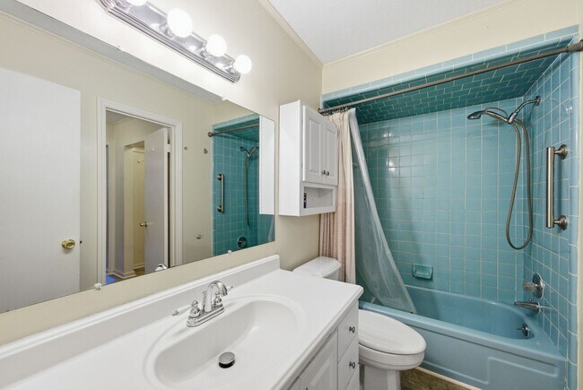 Building Photo - 6355 New Market Way