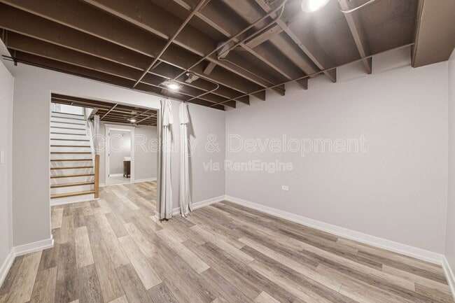 Building Photo - 276 S Kenilworth Ave