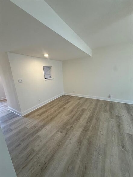 Building Photo - 1161 Boulevard