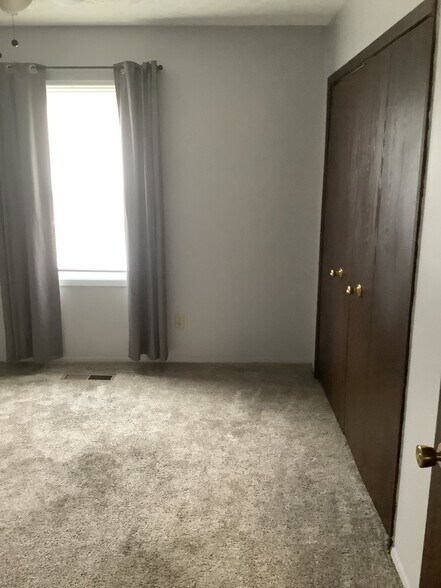 2nd Bedroom - 3702 Perry Dr NW
