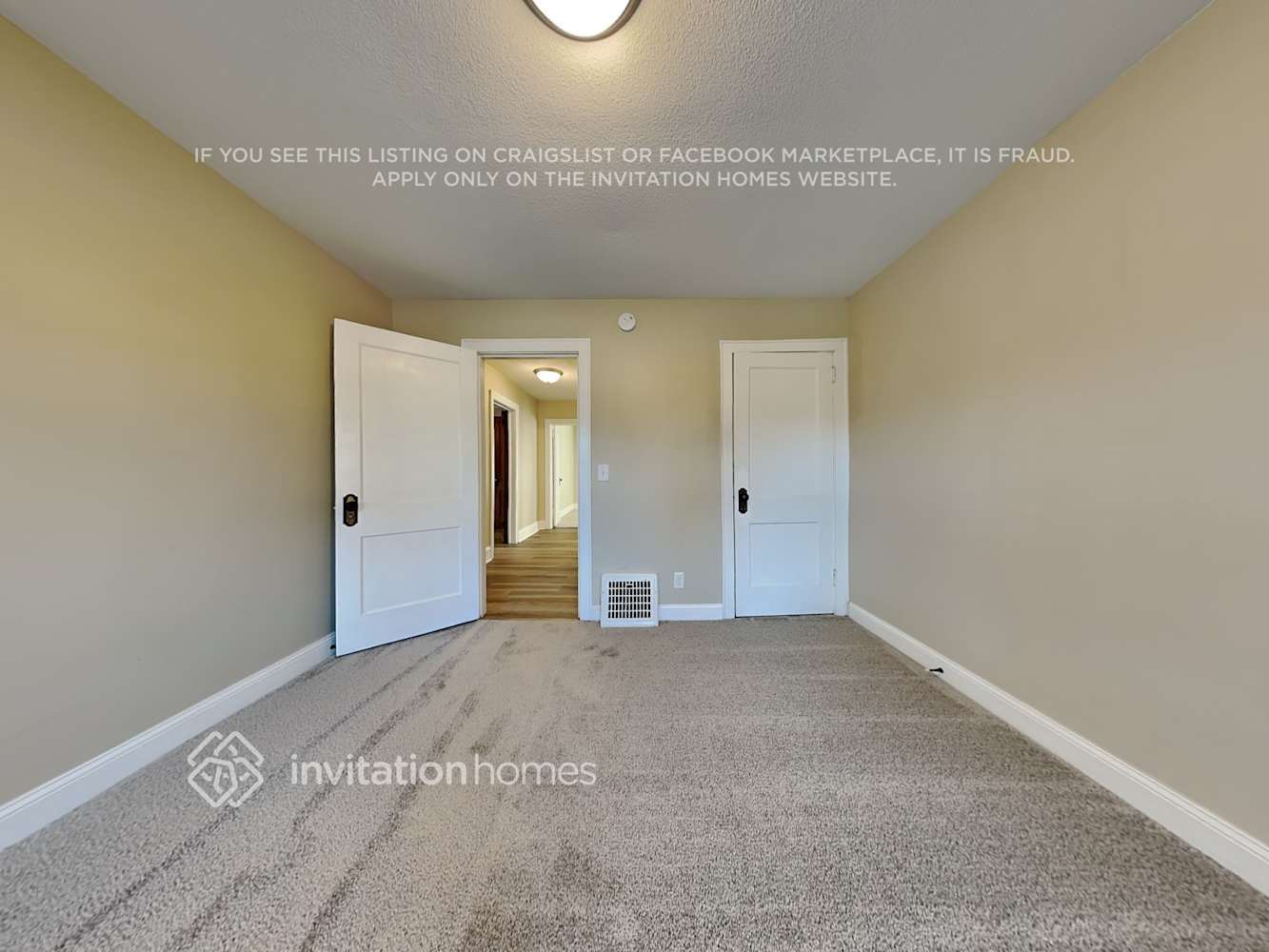 Building Photo - 3840 44th Ave S