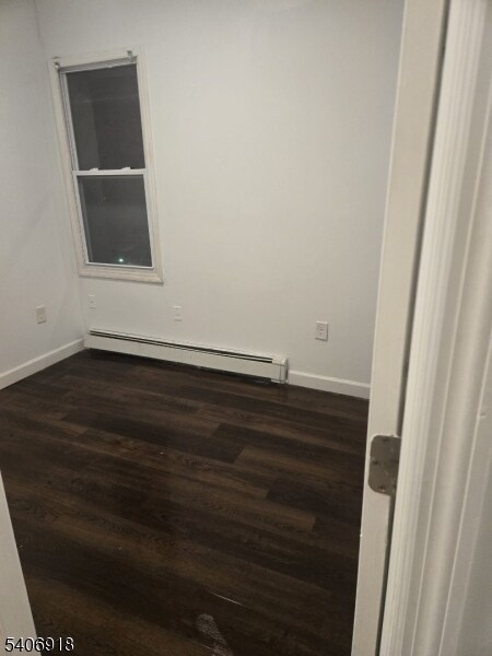 Building Photo - 38 11th Ave W