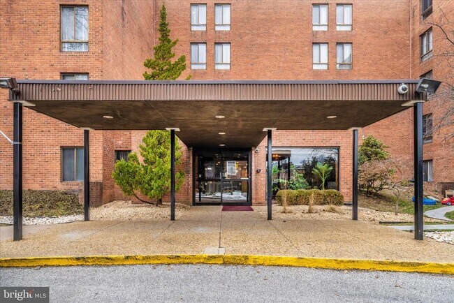 Building Photo - 6711 Park Heights Ave