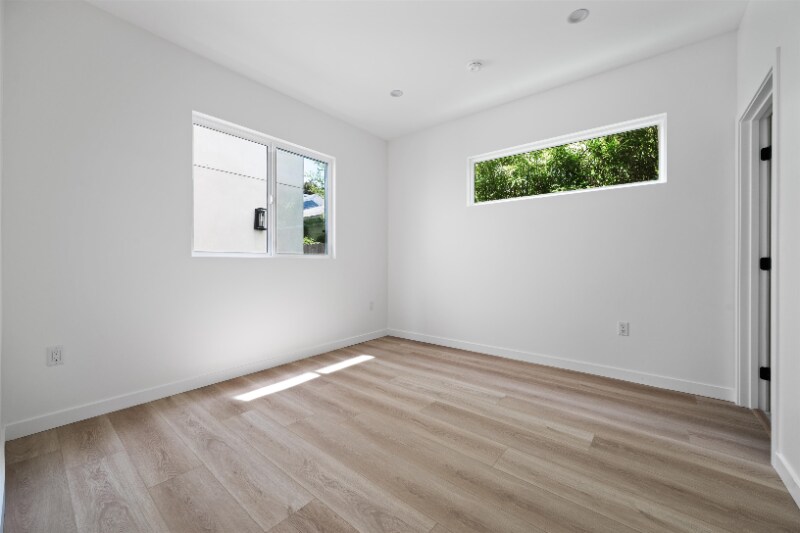 Building Photo - 1844 Stoner Ave