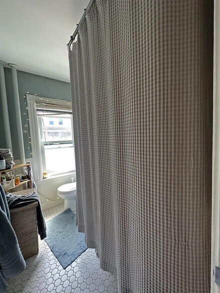 Building Photo - 57 Waterhouse St