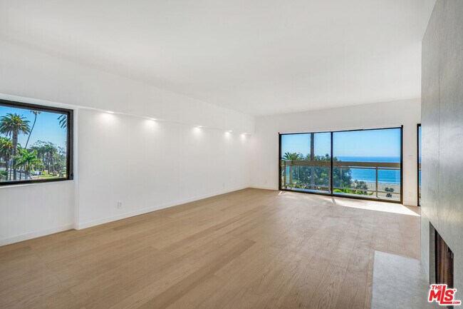 Building Photo - 801 Ocean Ave