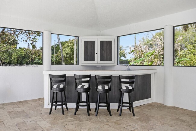 Building Photo - 20401 SW 48th Pl