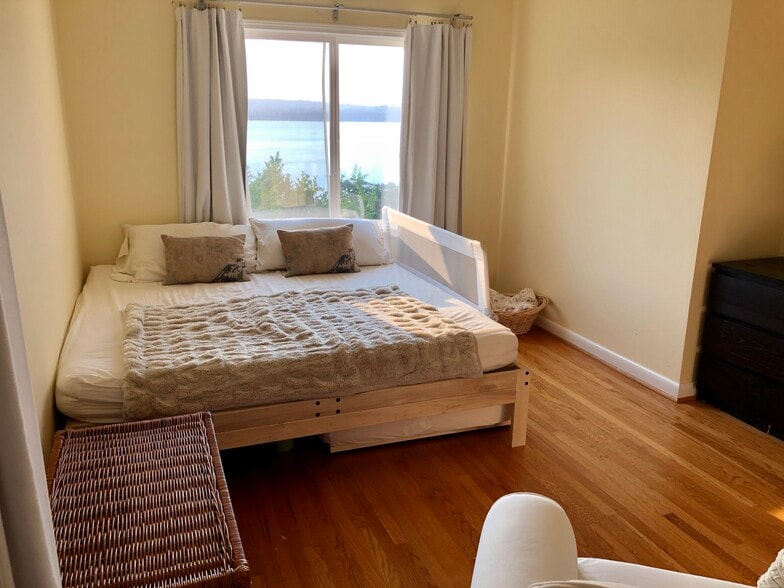 Building Photo - 3850 50th Ave NE