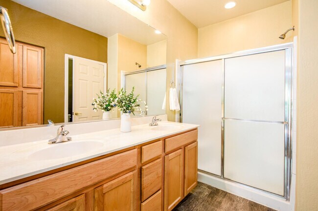 Building Photo - 42607 W Constellation Dr