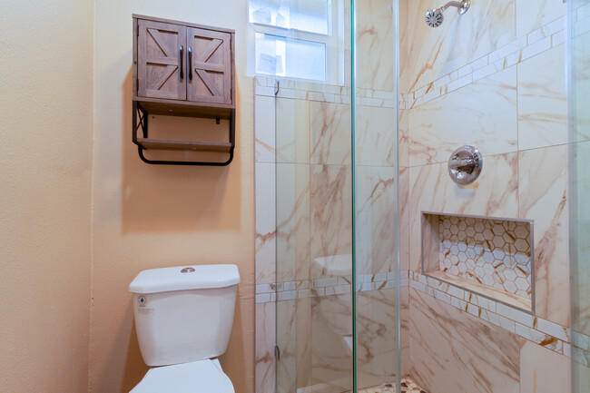 Bathroom - 12516 Waldorf Dr