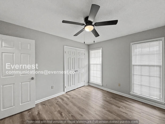 Building Photo - 848 Rasco Rd W