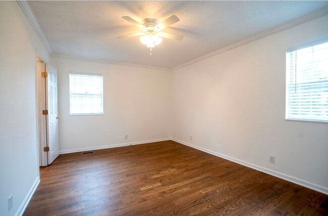 Building Photo - 101 Heathcote Ct