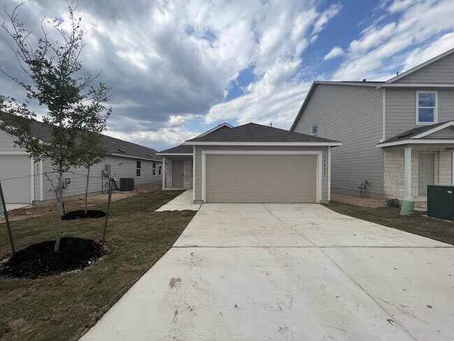Building Photo - 14823 Brandy Bnd