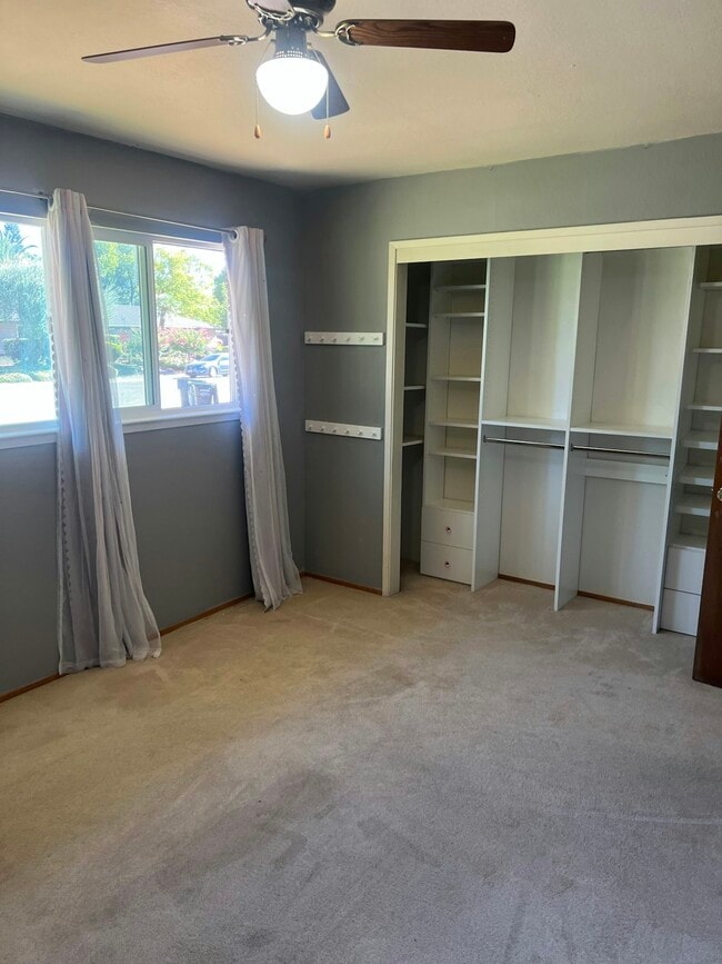 Building Photo - 4040 Marlow Ct
