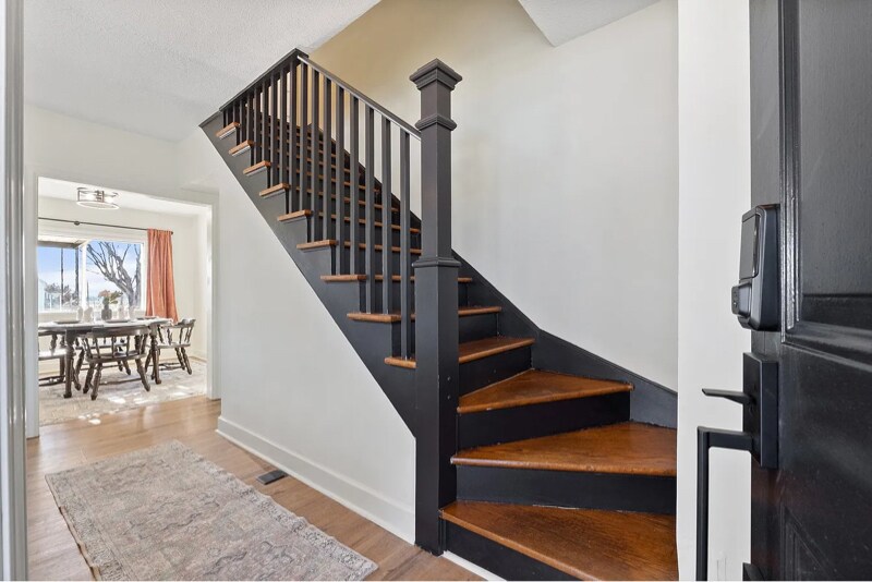 Building Photo - 701 S 2nd St