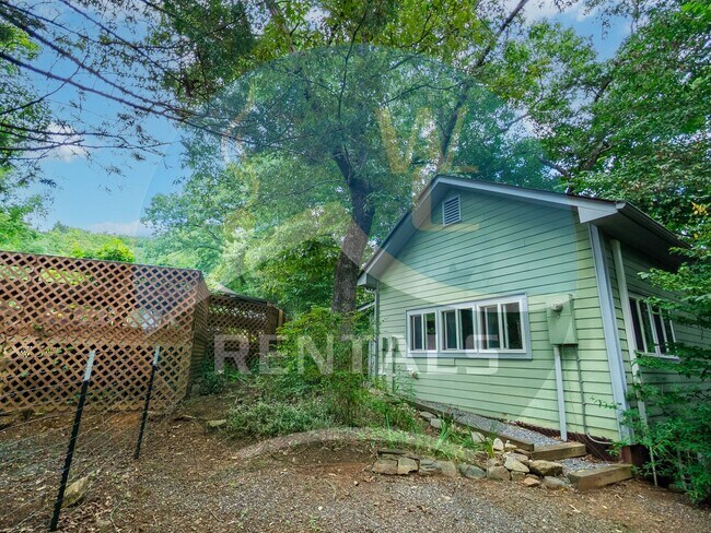 Building Photo - 62 Loveland Vis
