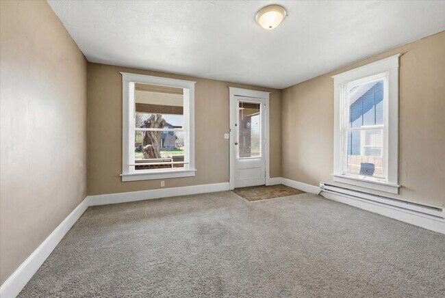 Building Photo - 4114 E Washington St