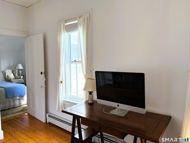 Building Photo - 15 Prospect Hill Rd