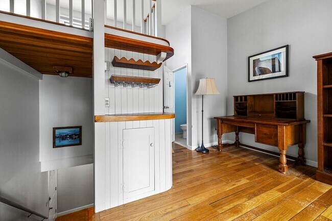 Building Photo - 45 Main St