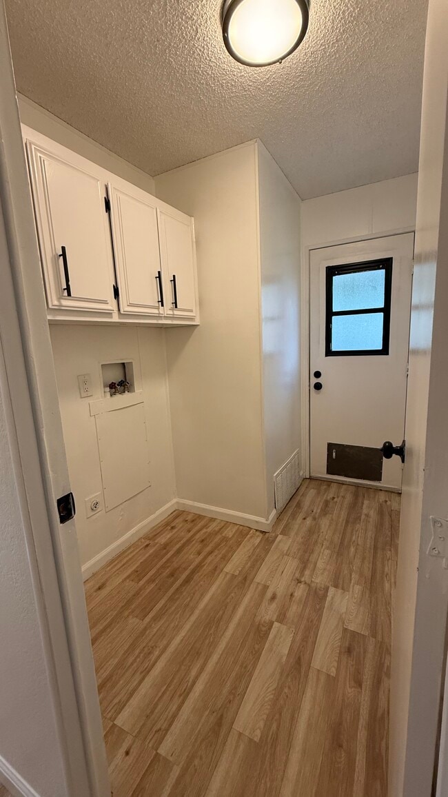 Building Photo - 24425 Woolsey Canyon Rd