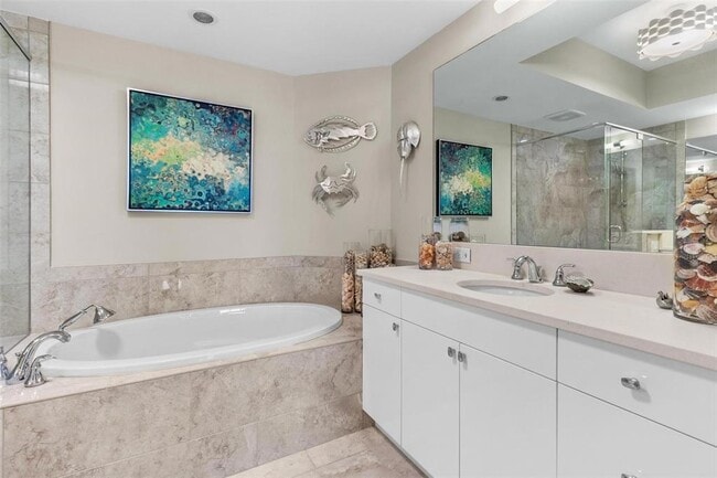 Building Photo - 1325 Snell Isle Blvd NE