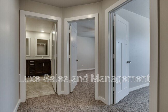 Building Photo - 2188 Buena Vida Ln