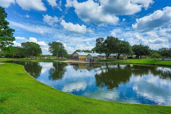 Building Photo - 20502 Pioneer Bend Ct