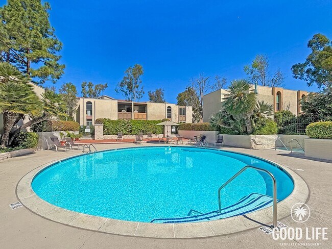 Building Photo - Charming 1BD/1BA Condo in College West W/ A/C, Balcony, Office/Bonus Room, Community Pool, Coin O...