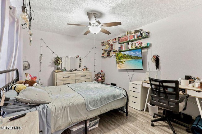 Building Photo - 766 Espada Dr