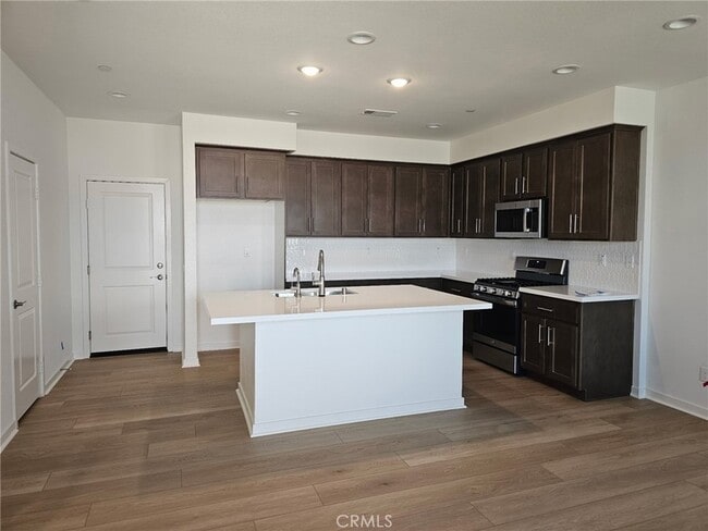 Building Photo - 32412 Tannat Dr